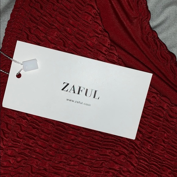 ZAFUL Dark Red Ruffled Triangle Bikini Set - Picture 2 of 4